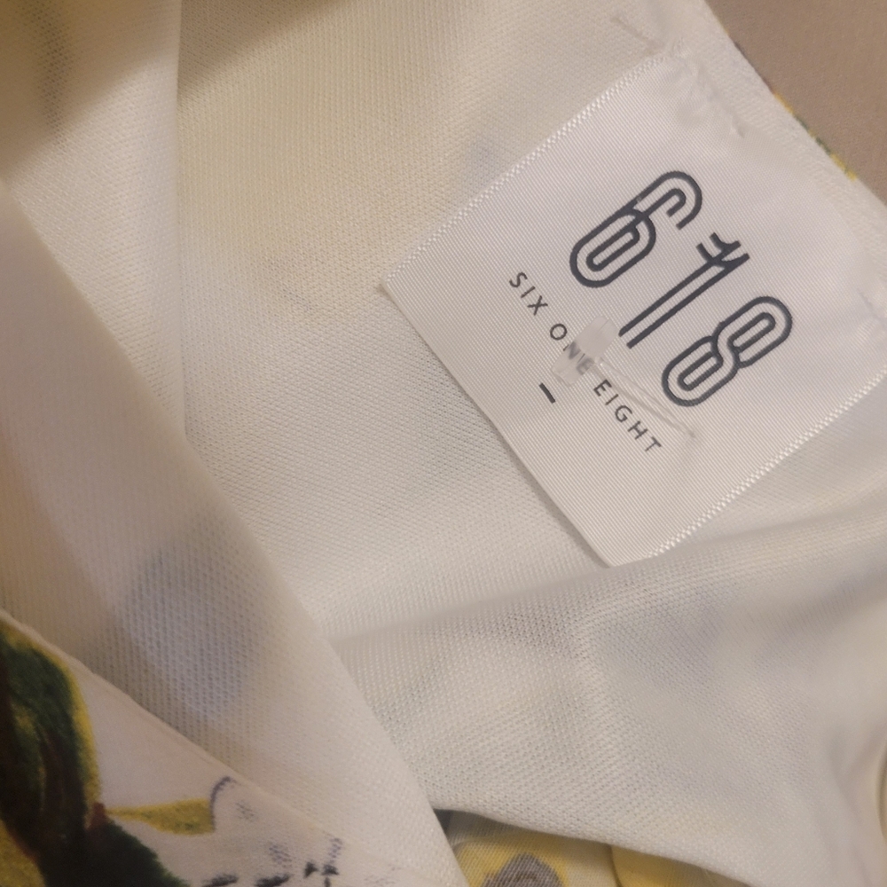 Six One Eight lemon design short sleeve dress. - Picture 3 of 5
